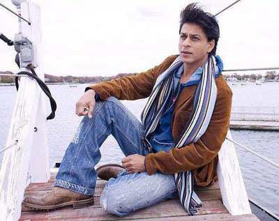 Shah Rukh set to change his looks for Farah's film